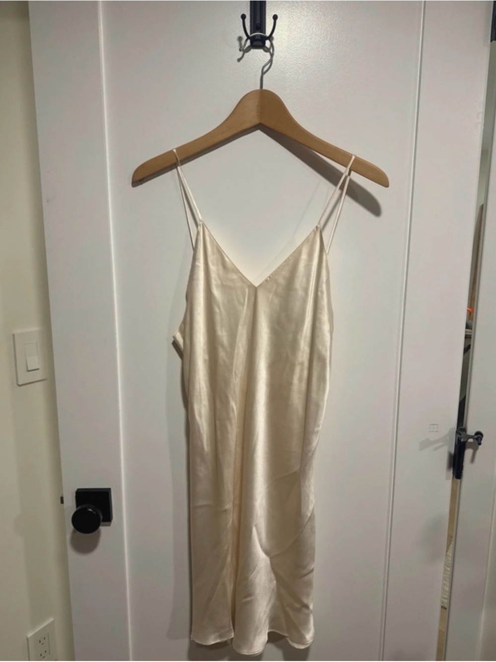 100% silk gold label slip Victoria secret